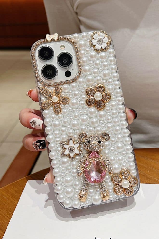 Trendy Handmade Decorative Pearl And Diamond Bear iPhone Back Cover 2 (2)